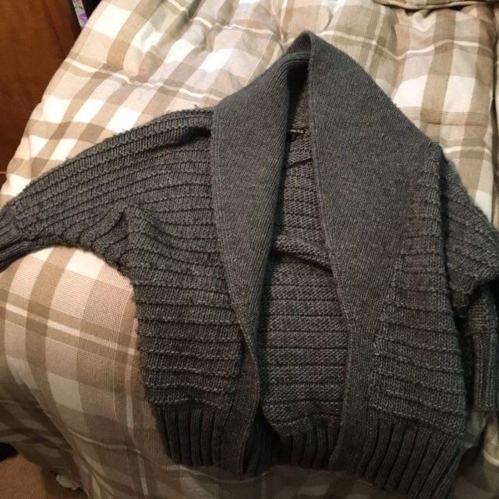 Grey express sweater
